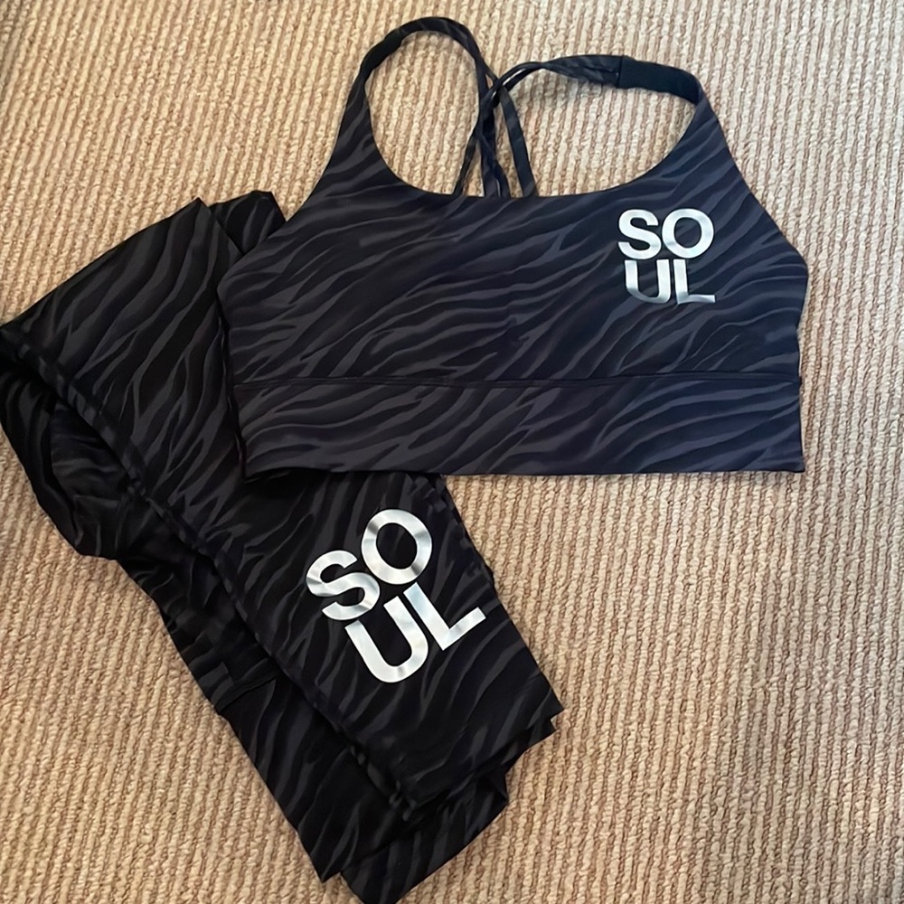 Lululemon x SoulCycle set